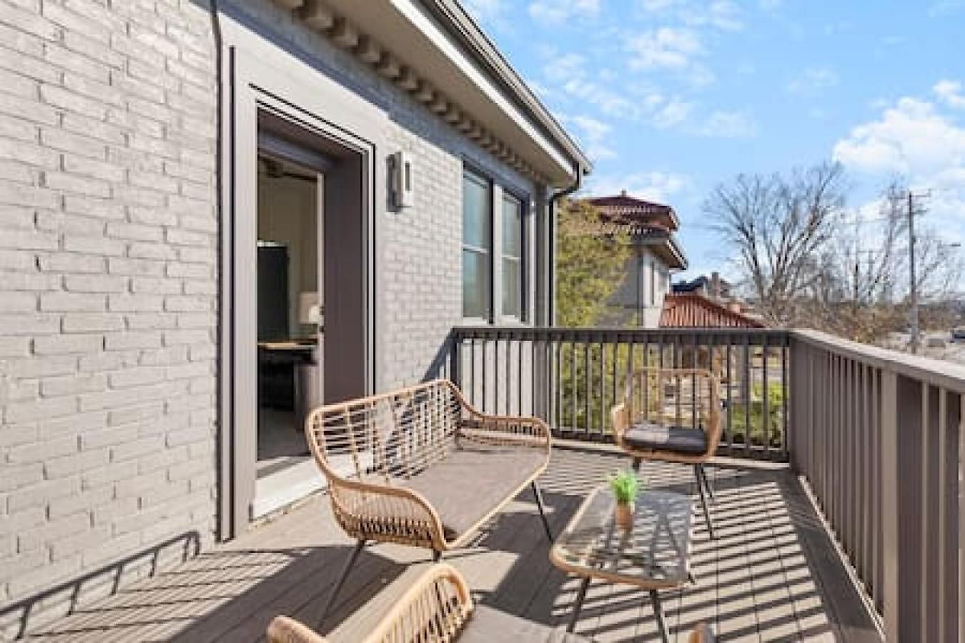 Holiday home In The Heart Of 12 South & Belmont, 3 Miles To Downtown Nashville