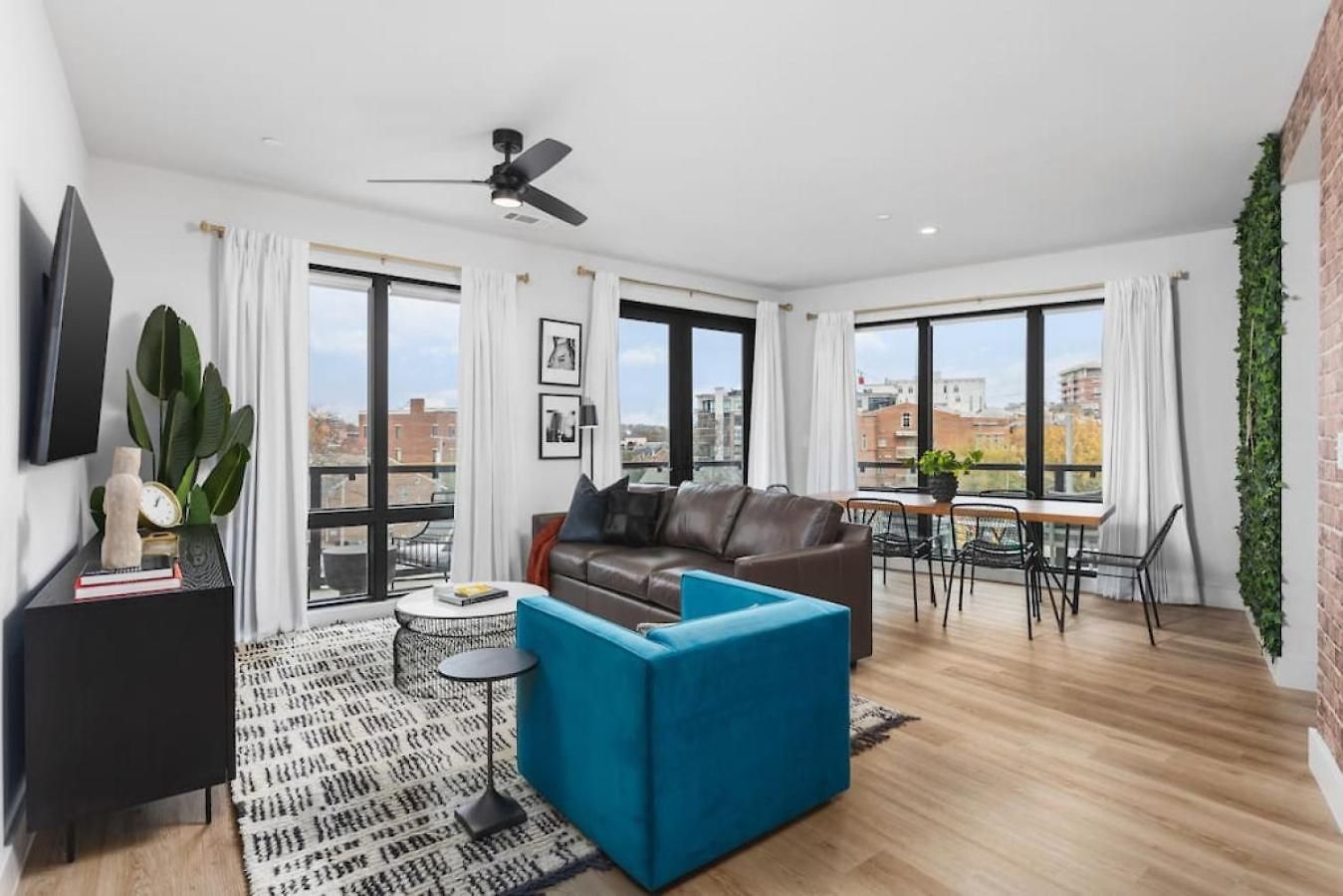 Apartment Premium With Huge Patio Near Vanderbilt & Downtown