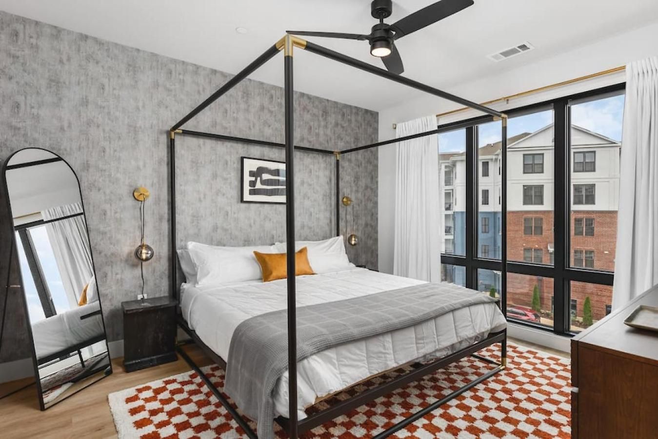 Premium With Huge Patio Near Vanderbilt & Downtown * Nashville