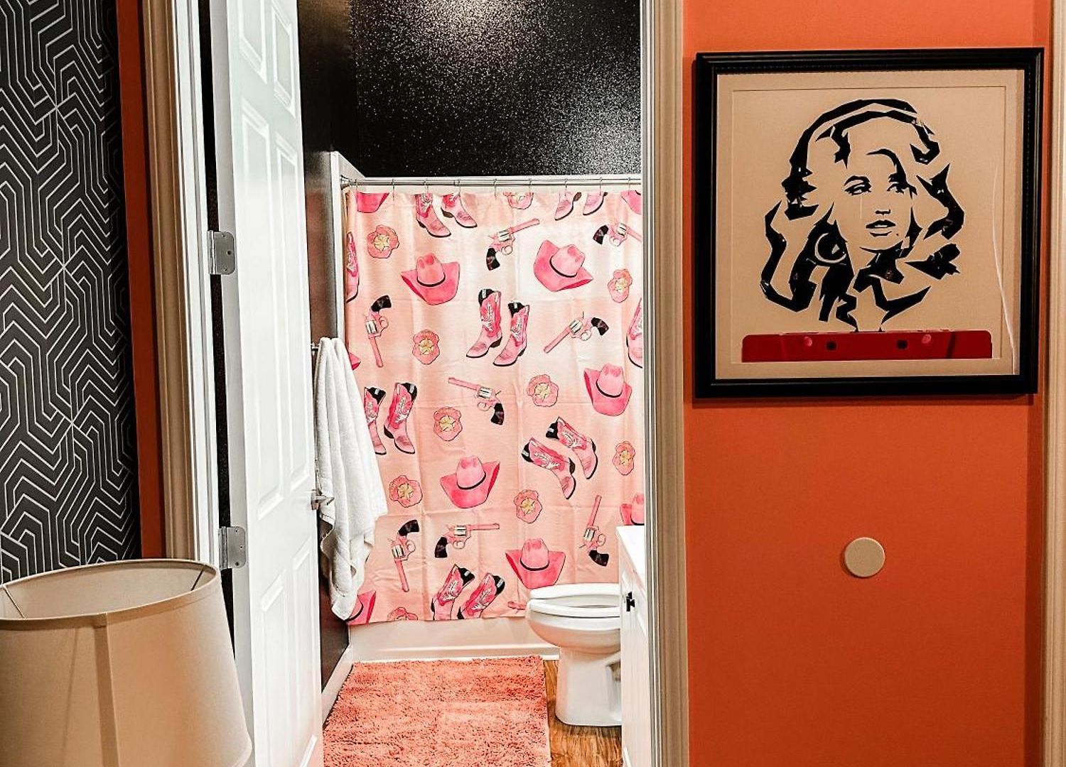 Holiday home Dolly's Glam Getaway - Glittering Gem Near Broadway