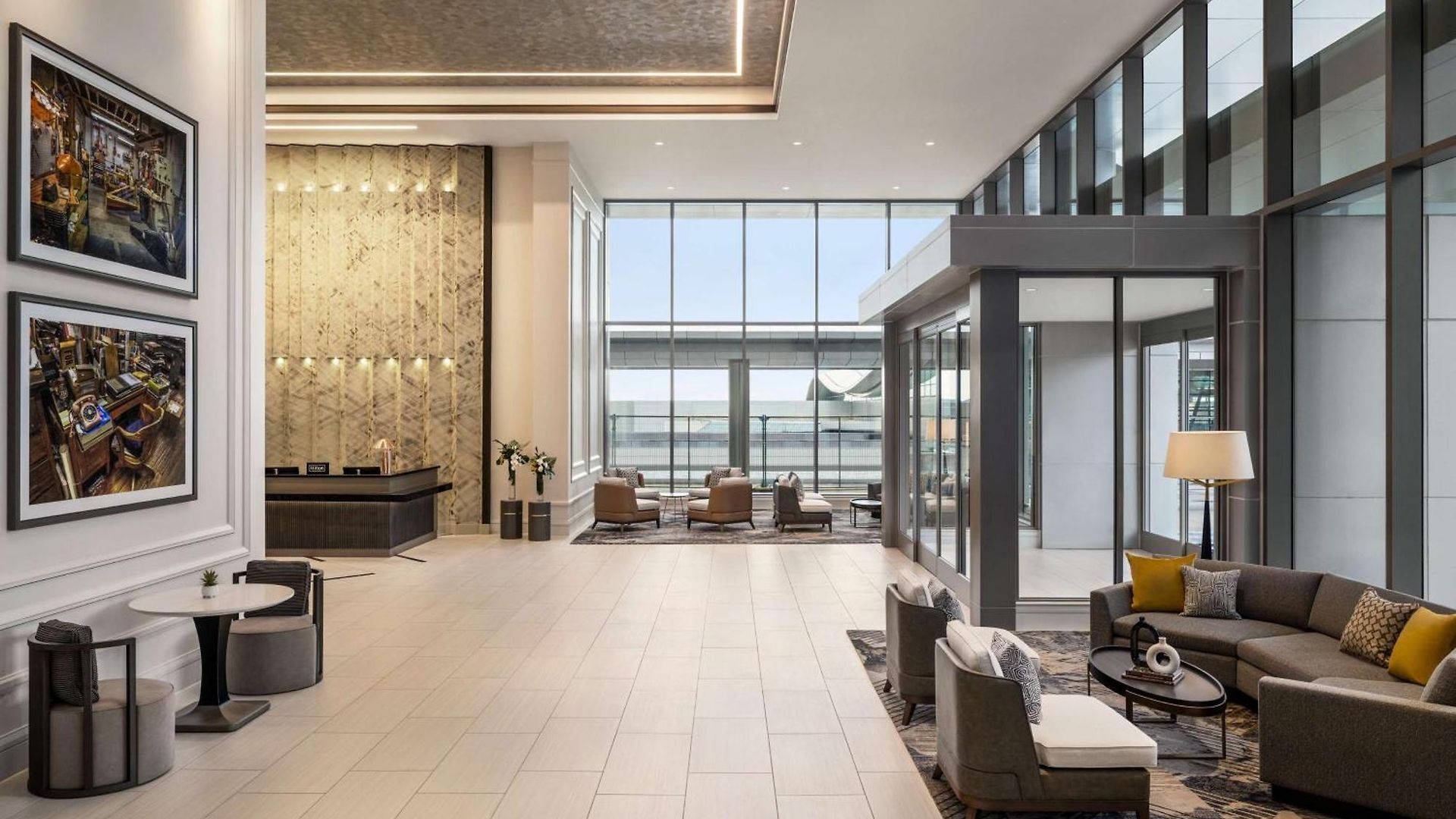 Hotel Hilton Bna Airport Terminal