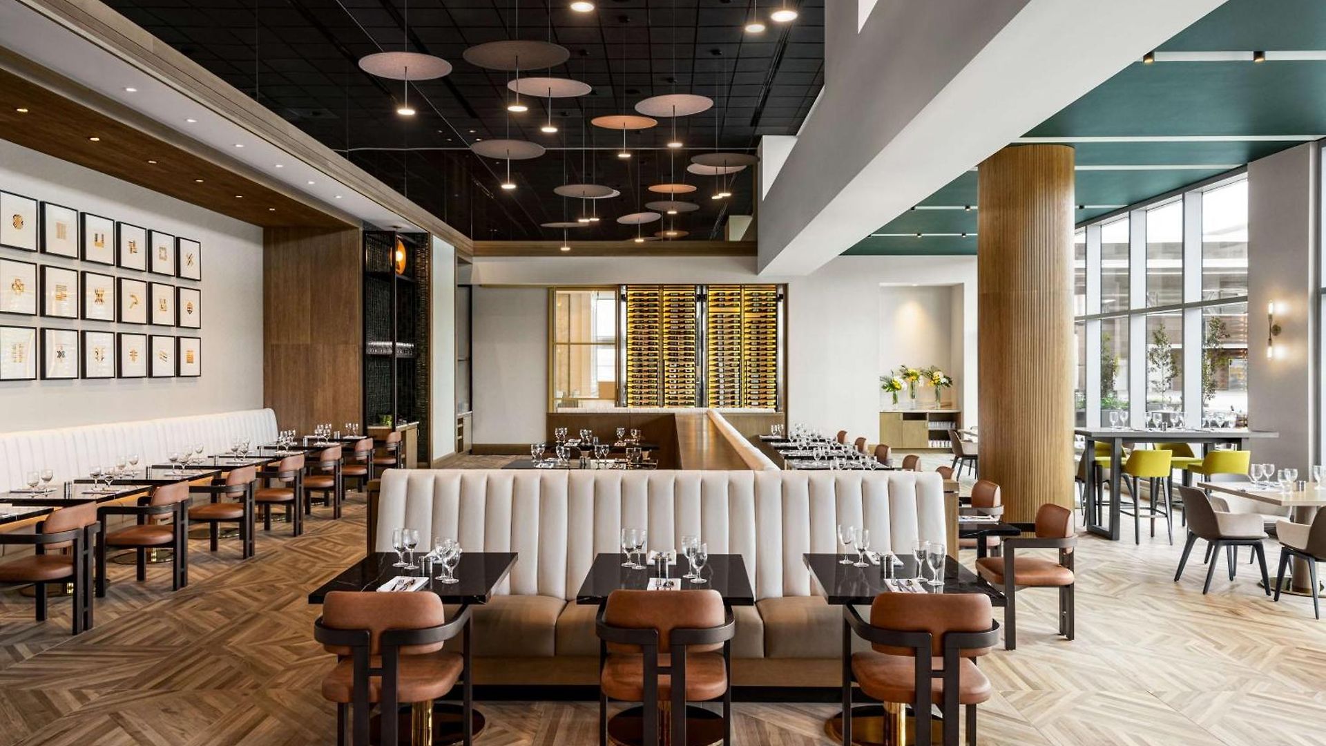 Hotel Hilton Bna Airport Terminal 4*