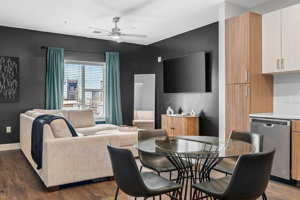 The Hollywood The Gulch Apartment Nashville