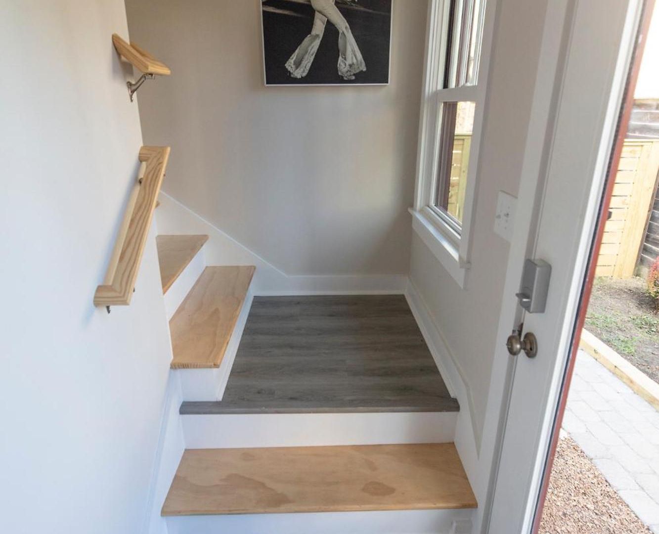 12 South Apartment *