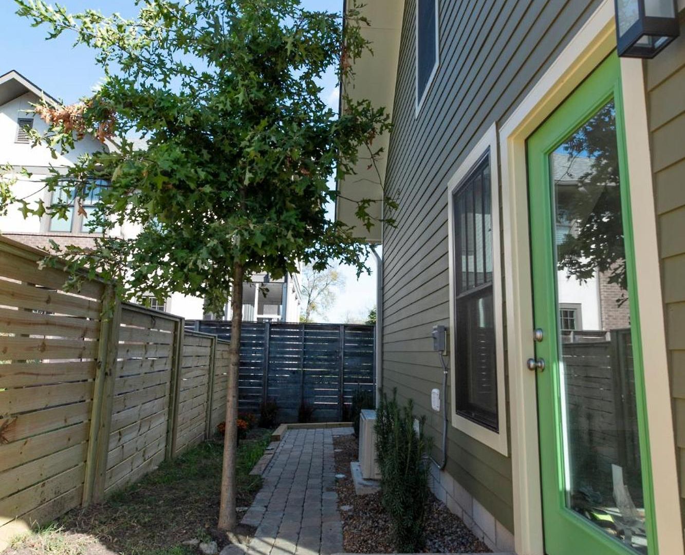 12 South Apartment *