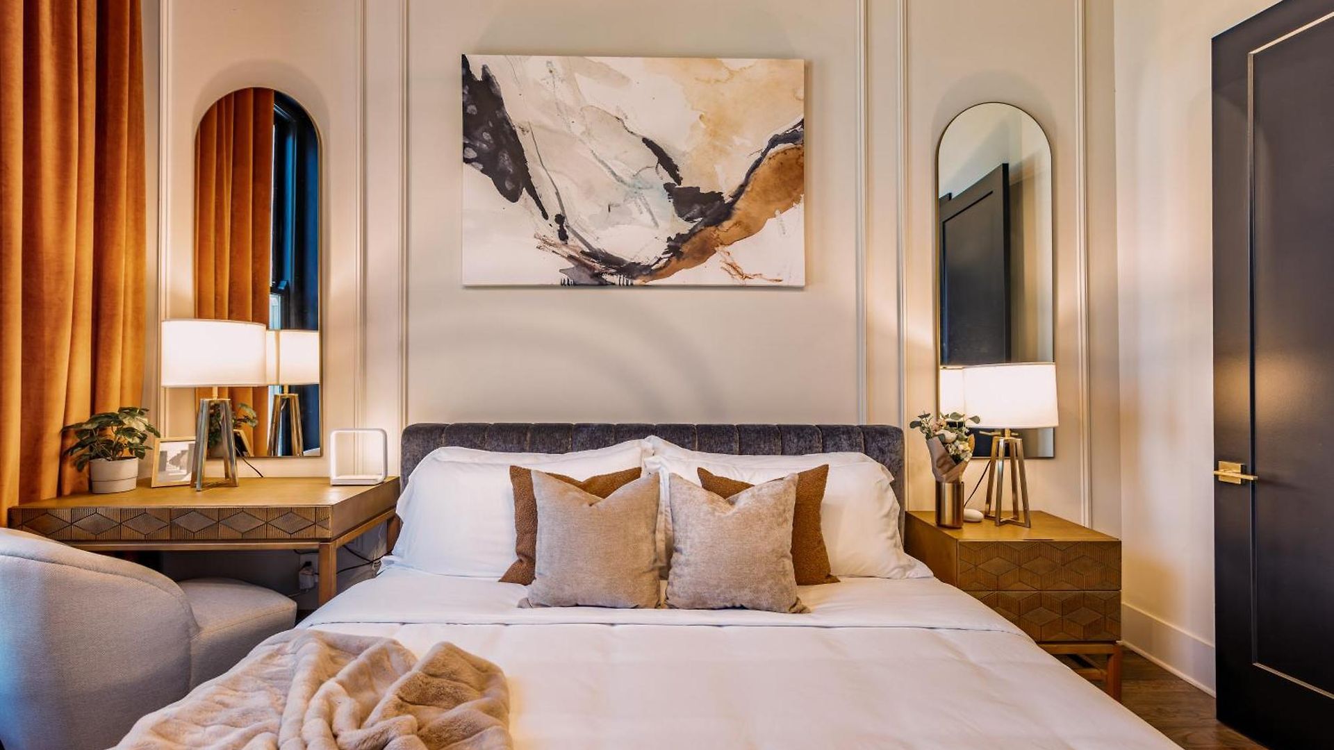 Union Street Lofts 4*