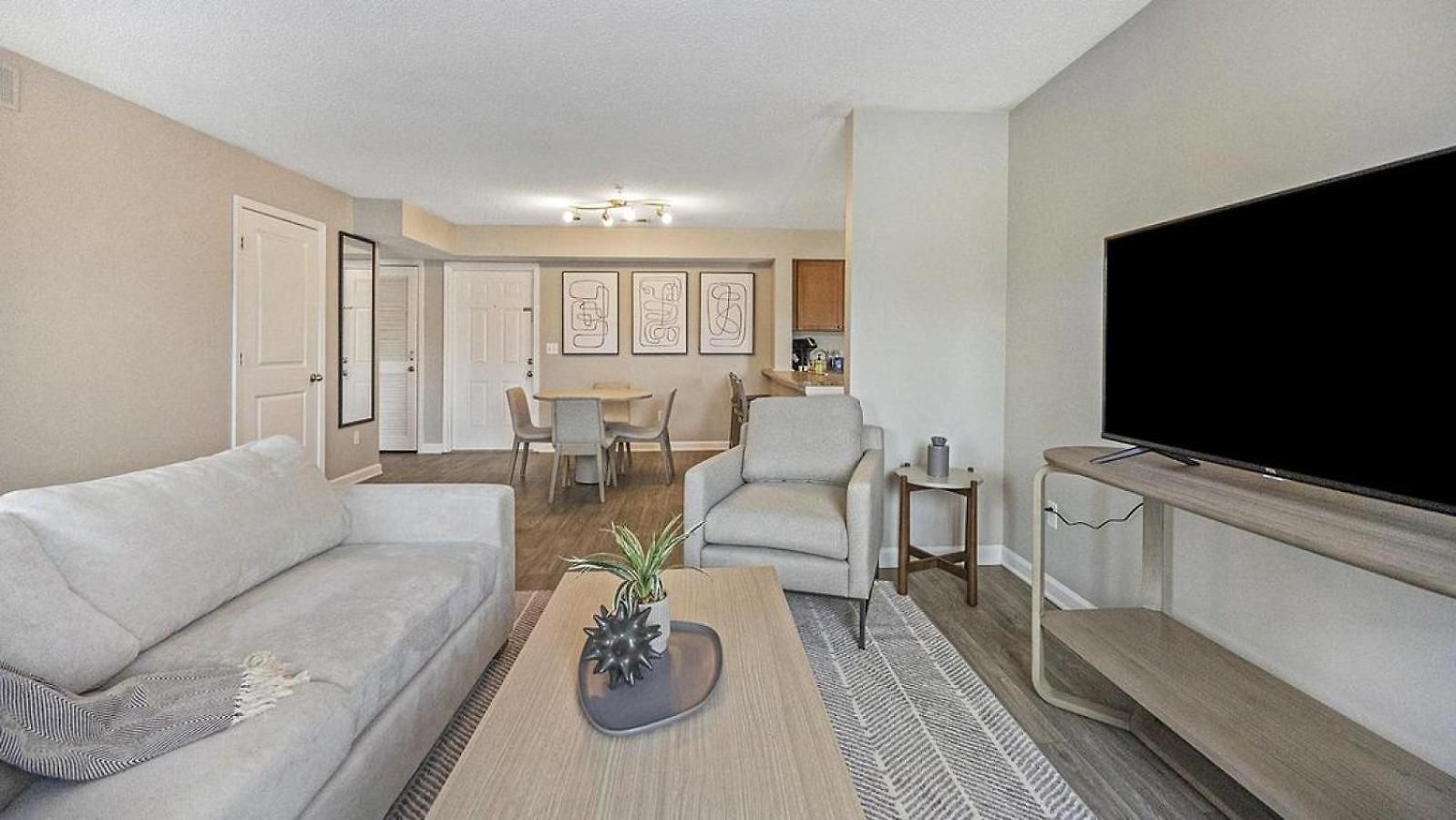 Apartment Landing Modern With Amazing Amenities *