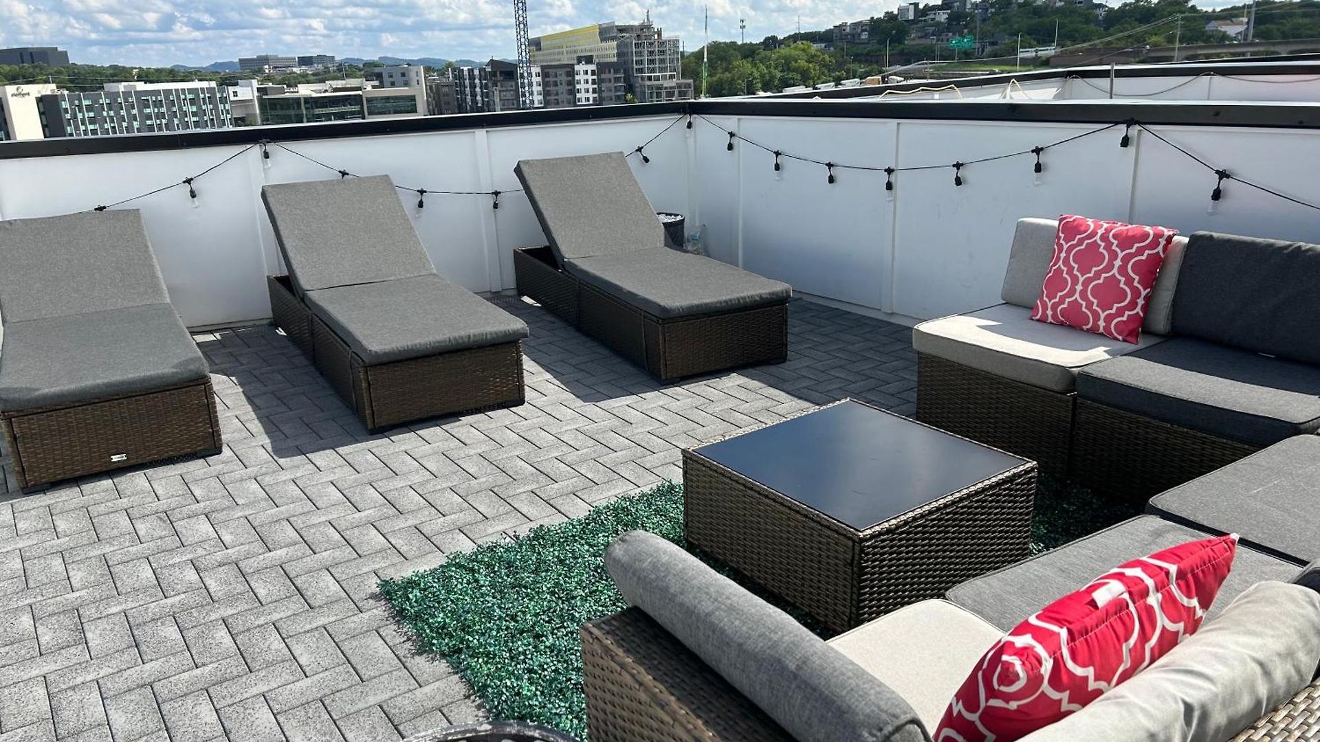 Luxury Townhome Skyline Views Mins To Dt * Nashville