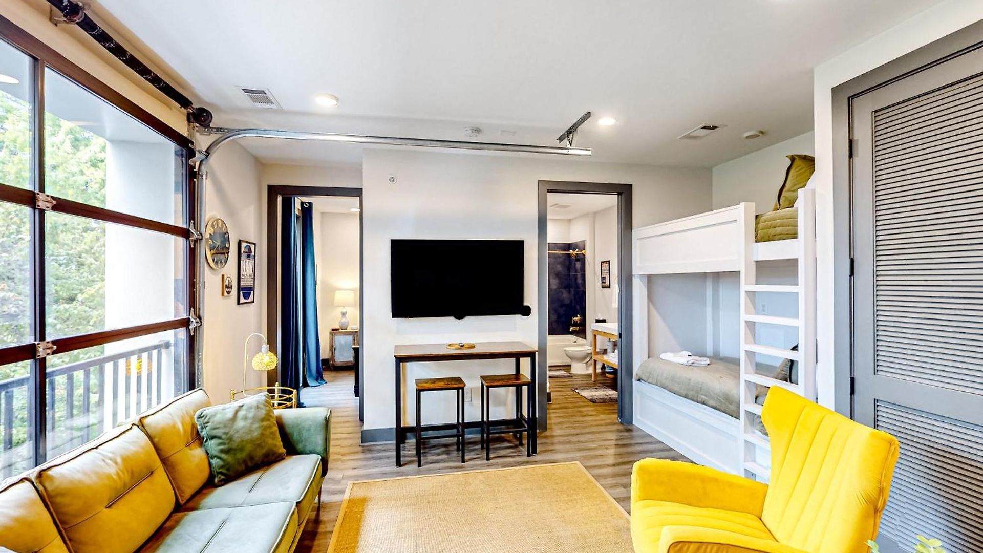 Muse Apartment *