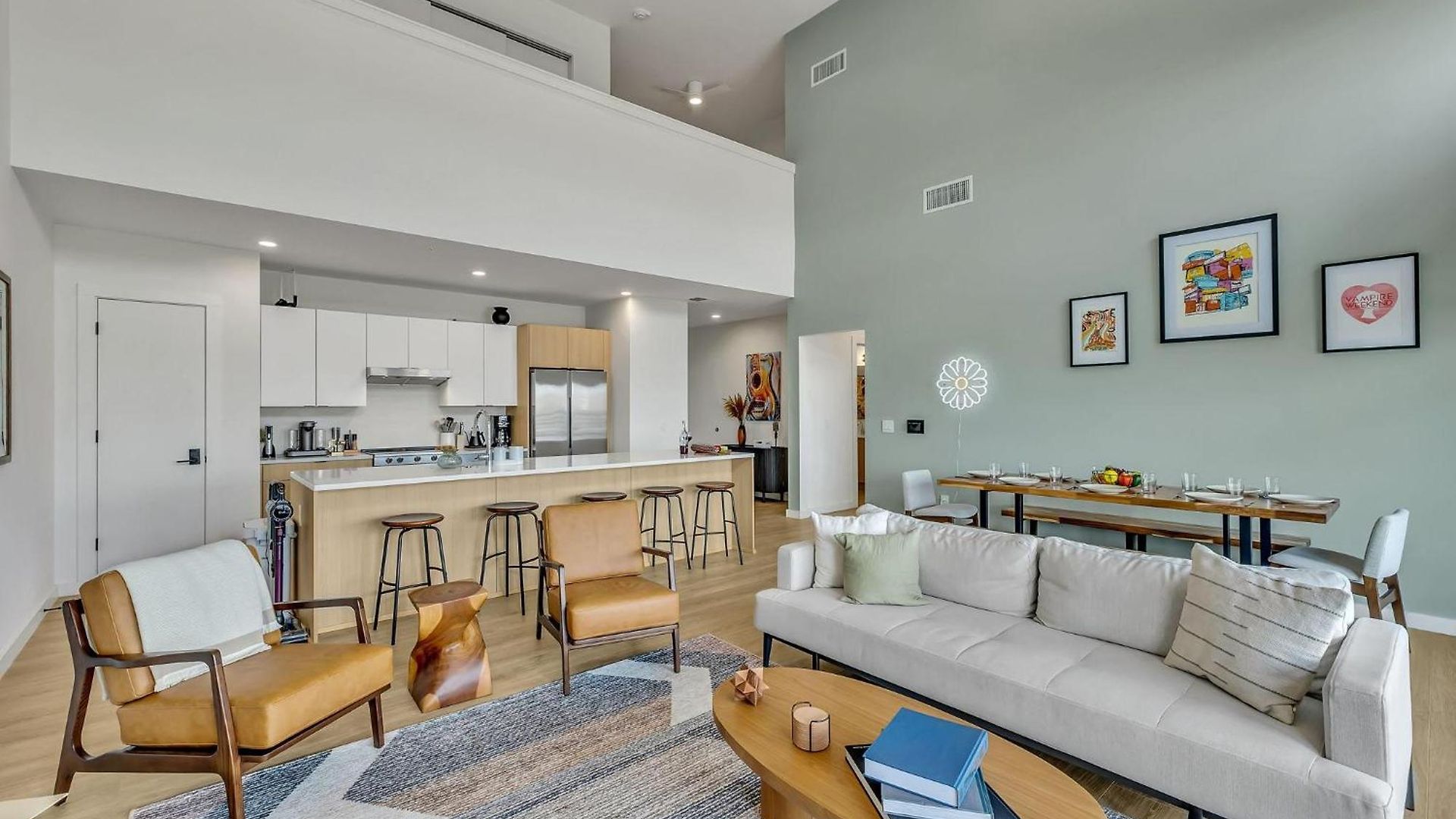 Holiday home - 635 7th Ave S Unit 610 Nashville