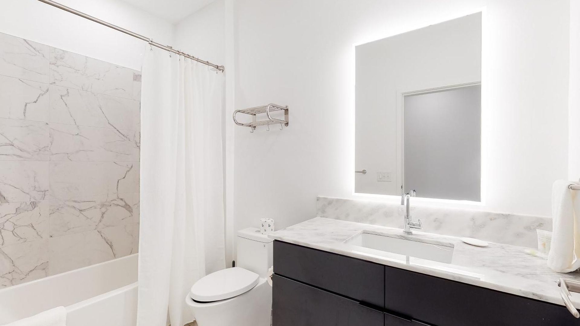 Eve Apartment *