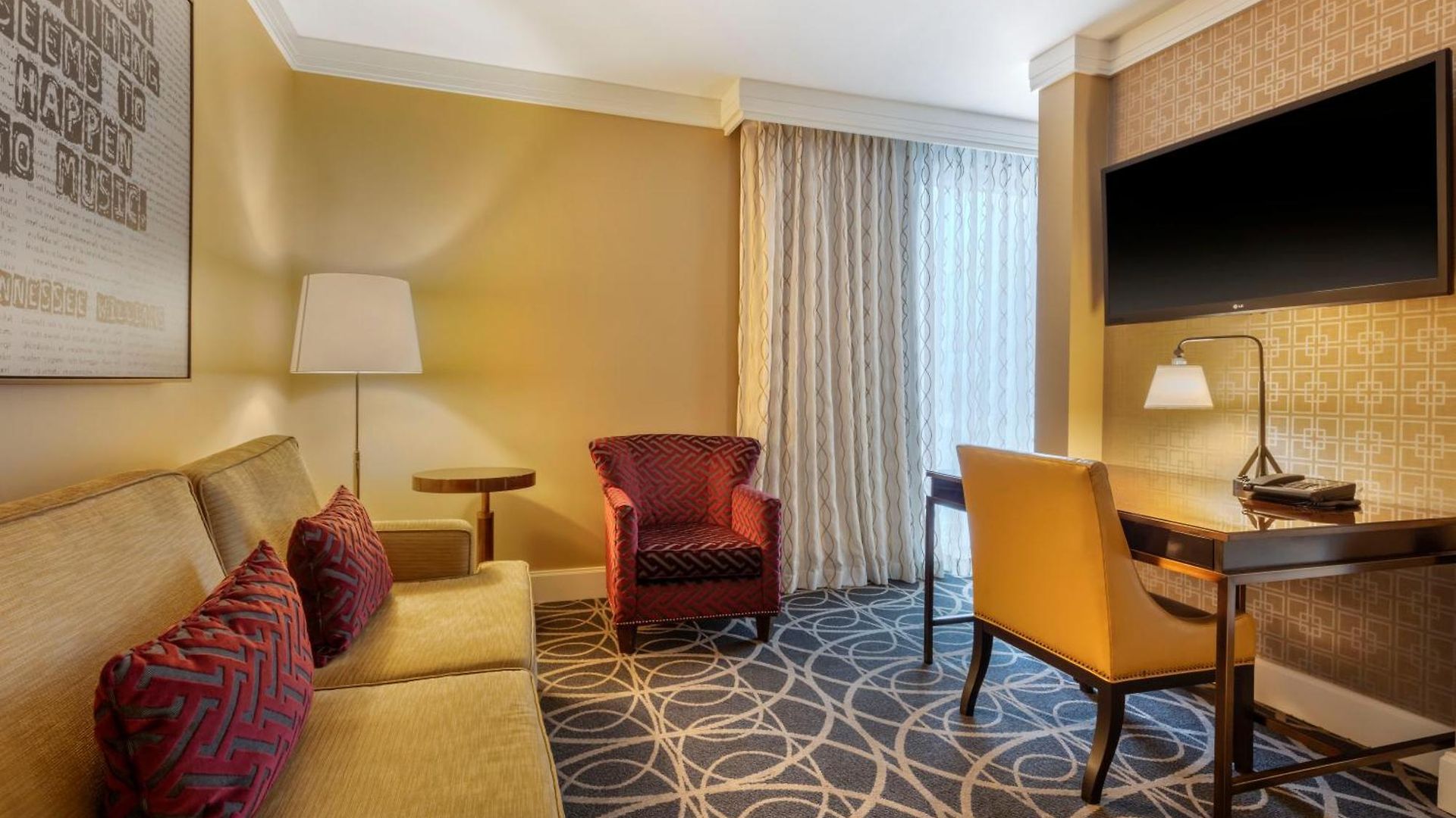 Omni Hotel 4*
