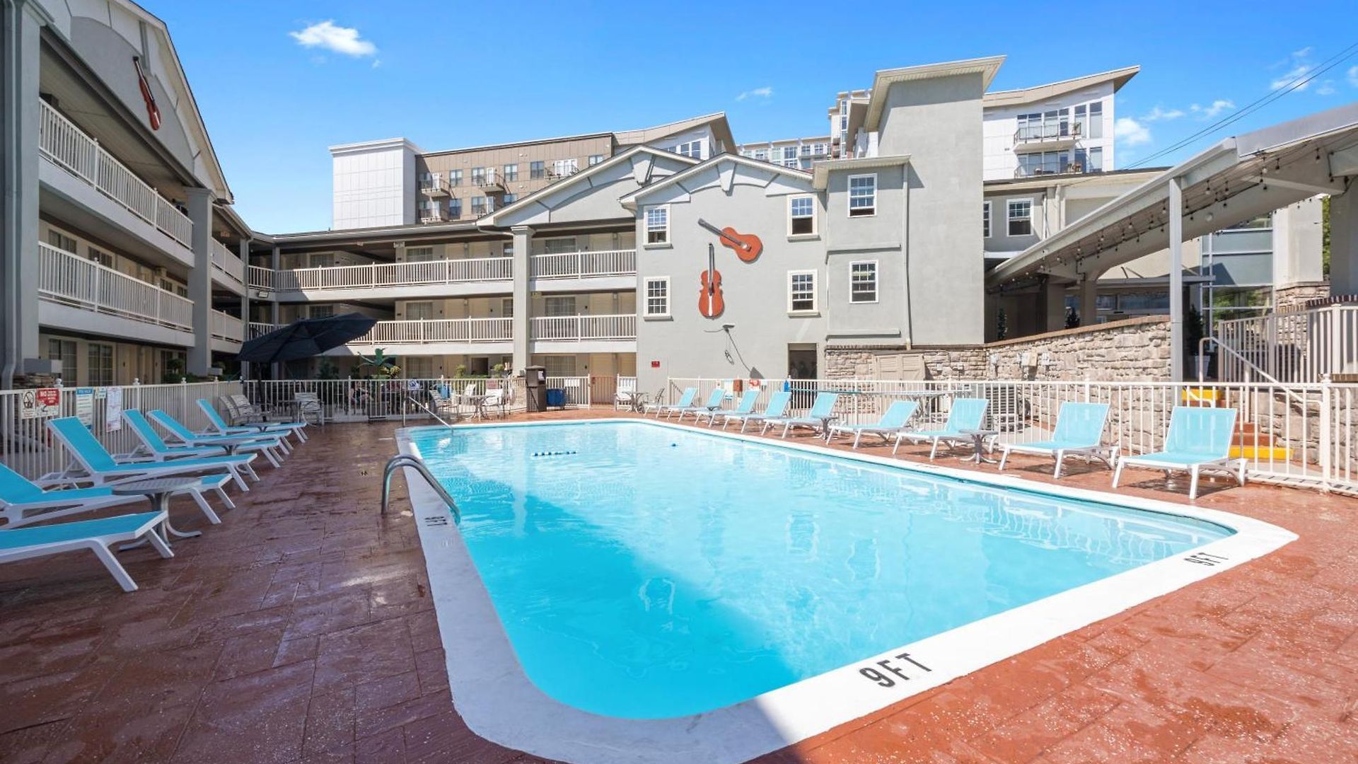 Comfort Downtown - Music Center 4* Nashville