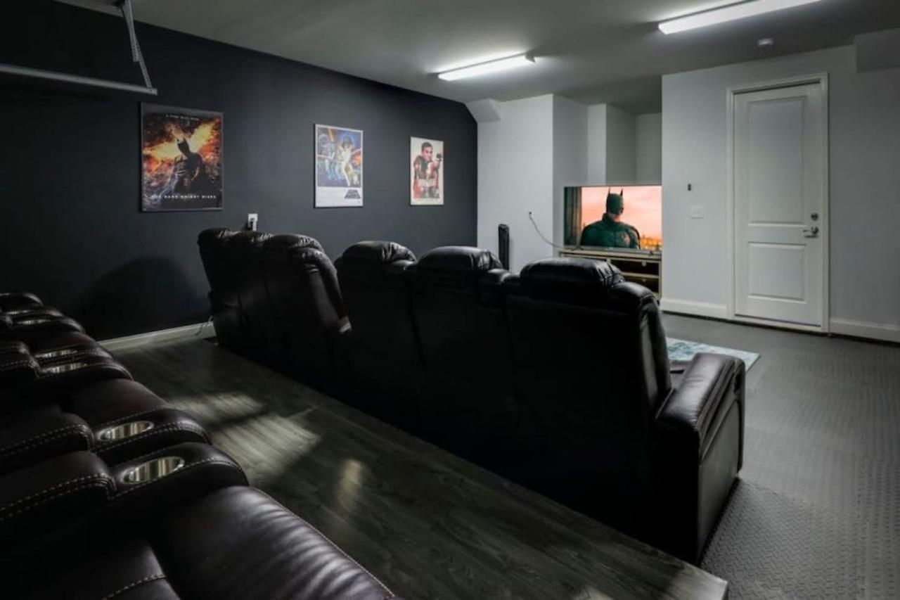 Holiday home Weho Home, Geodis Park, Private Movie Theater! 10min To Broadway! Sleeps 10! Nashville