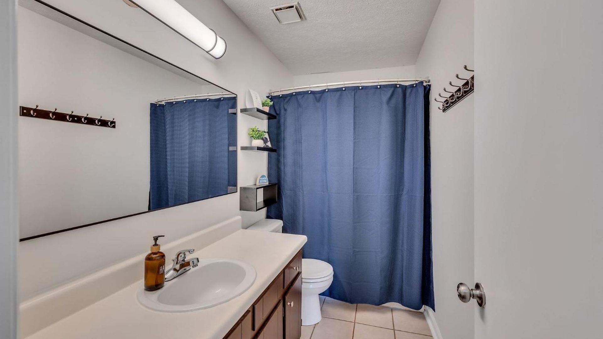 East Nash 12 Mins To Broadway Sleeps 6 * Nashville