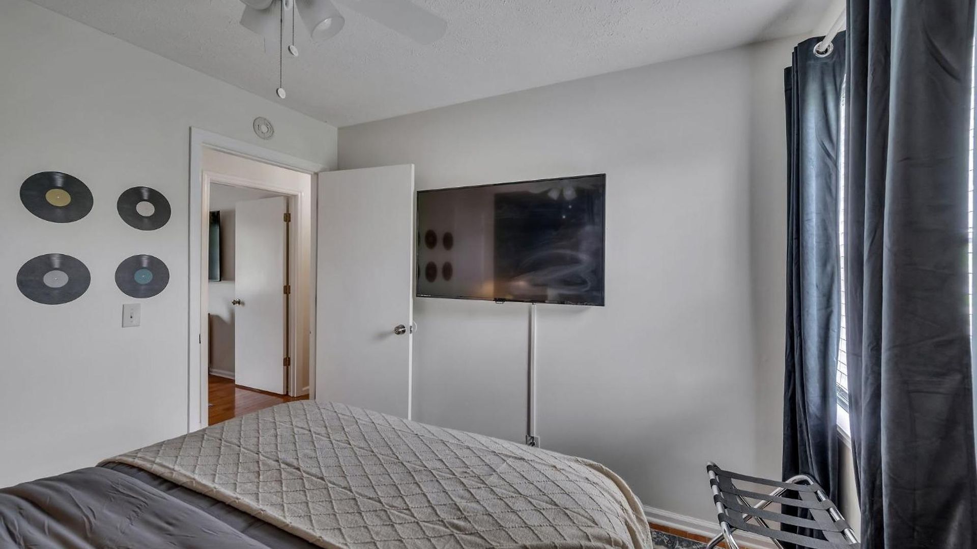 Villa East Nash 12 Mins To Broadway Sleeps 6 *