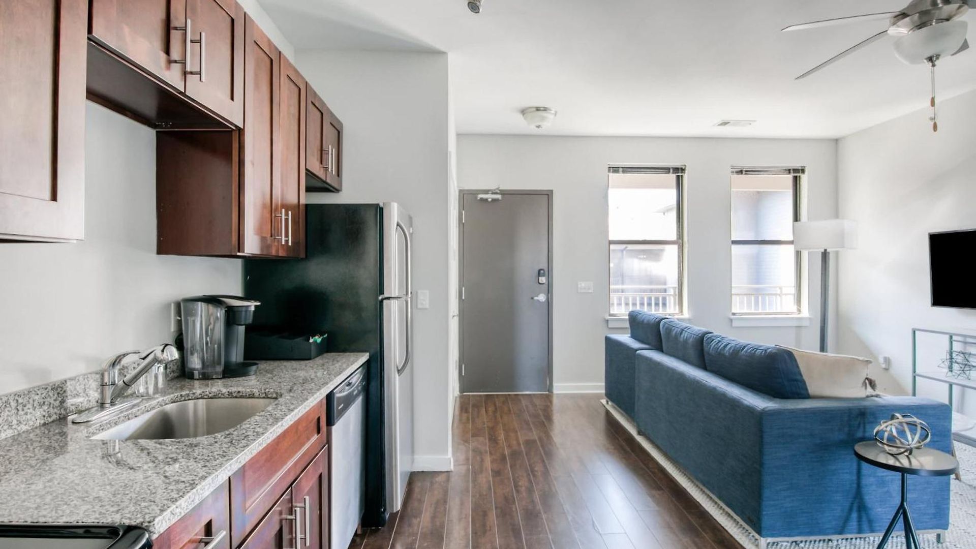 Cozysuites Music Row Modern 1br In Nashville! 02 Apartment *