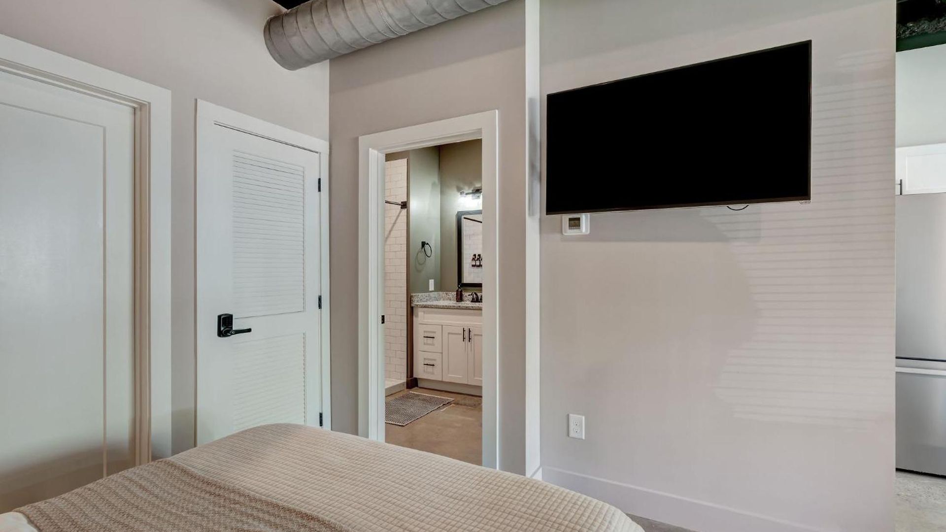 Apartment New With 2 Beds 7 Mins To Broadway