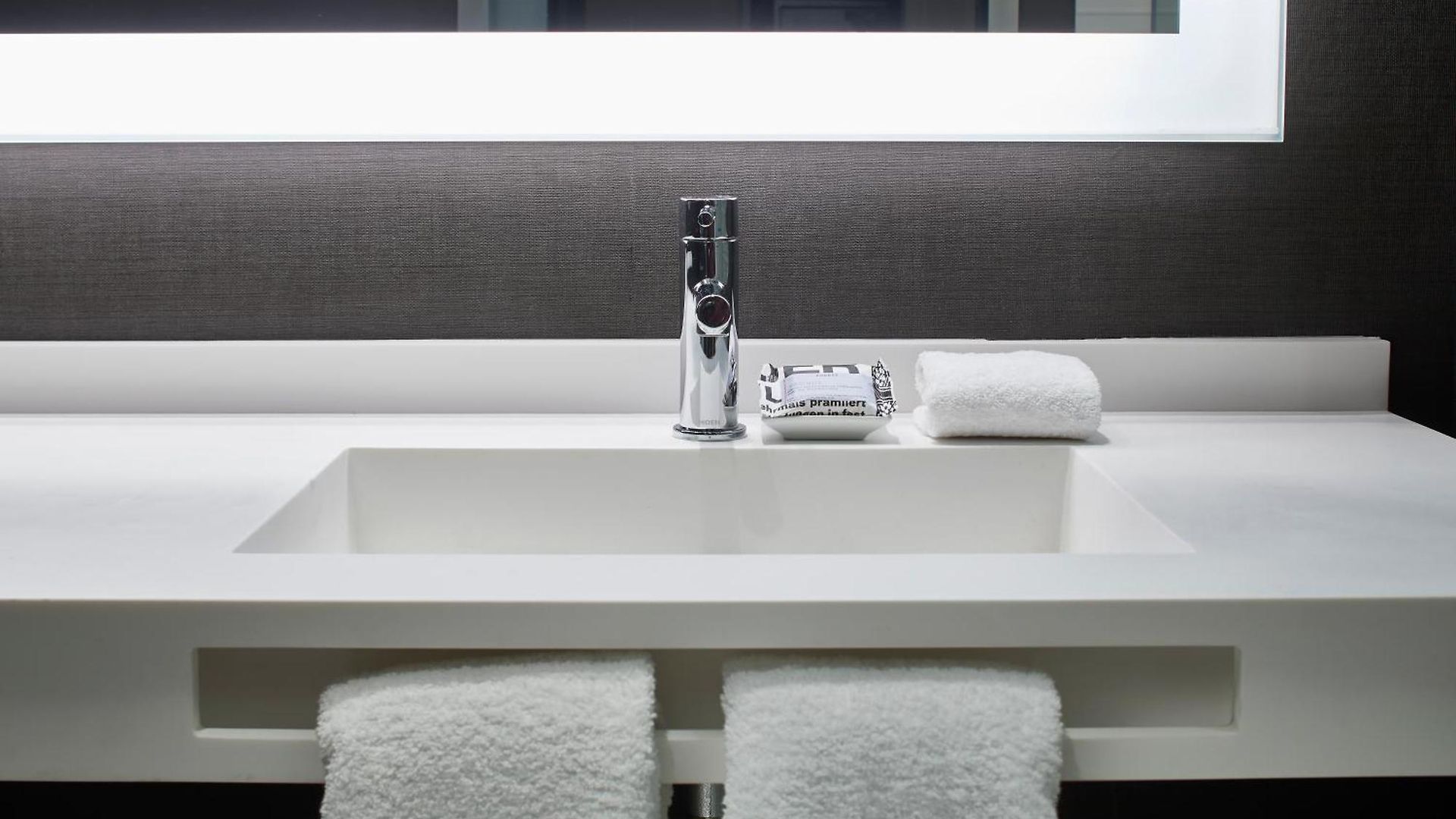 Ac Downtown 4*