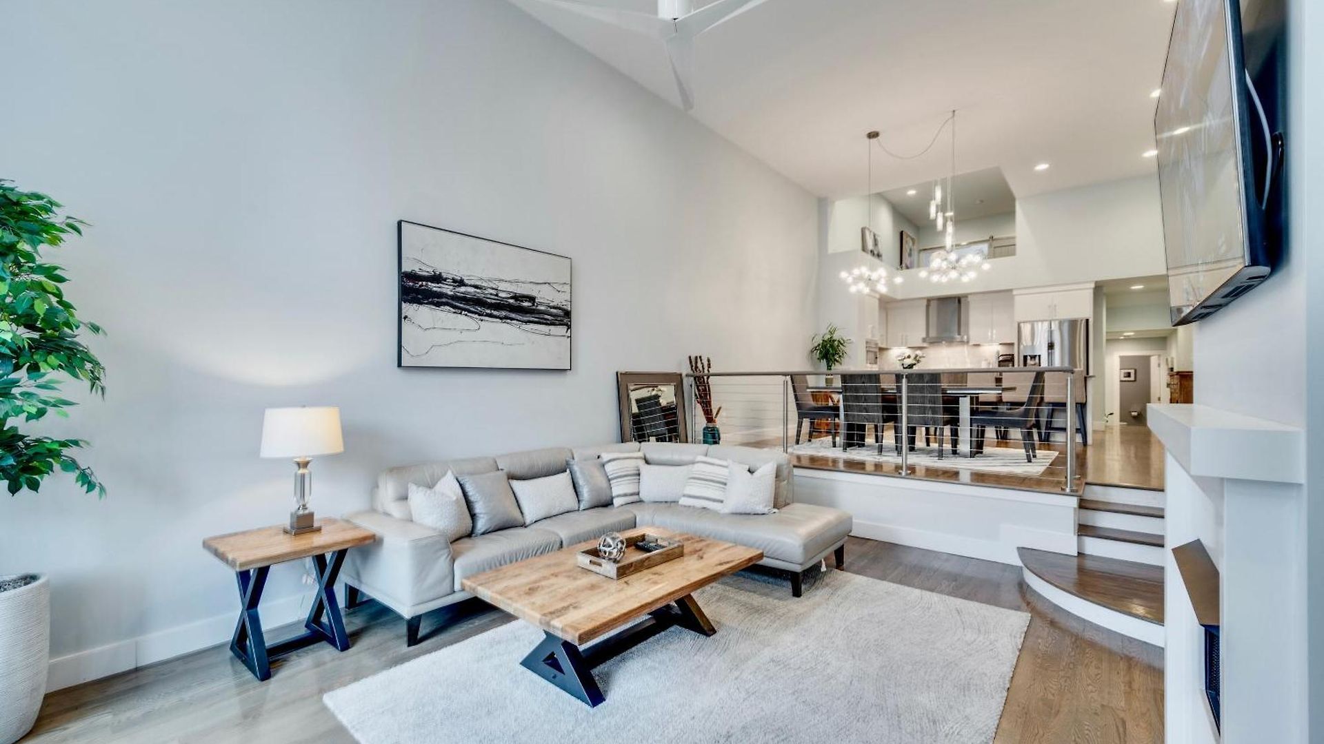 Modern - Mins To Broadway Holiday home