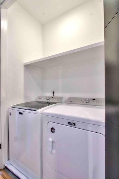Luxurious Morden Loft Huge Rooftop & Skyline Views Holiday home *
