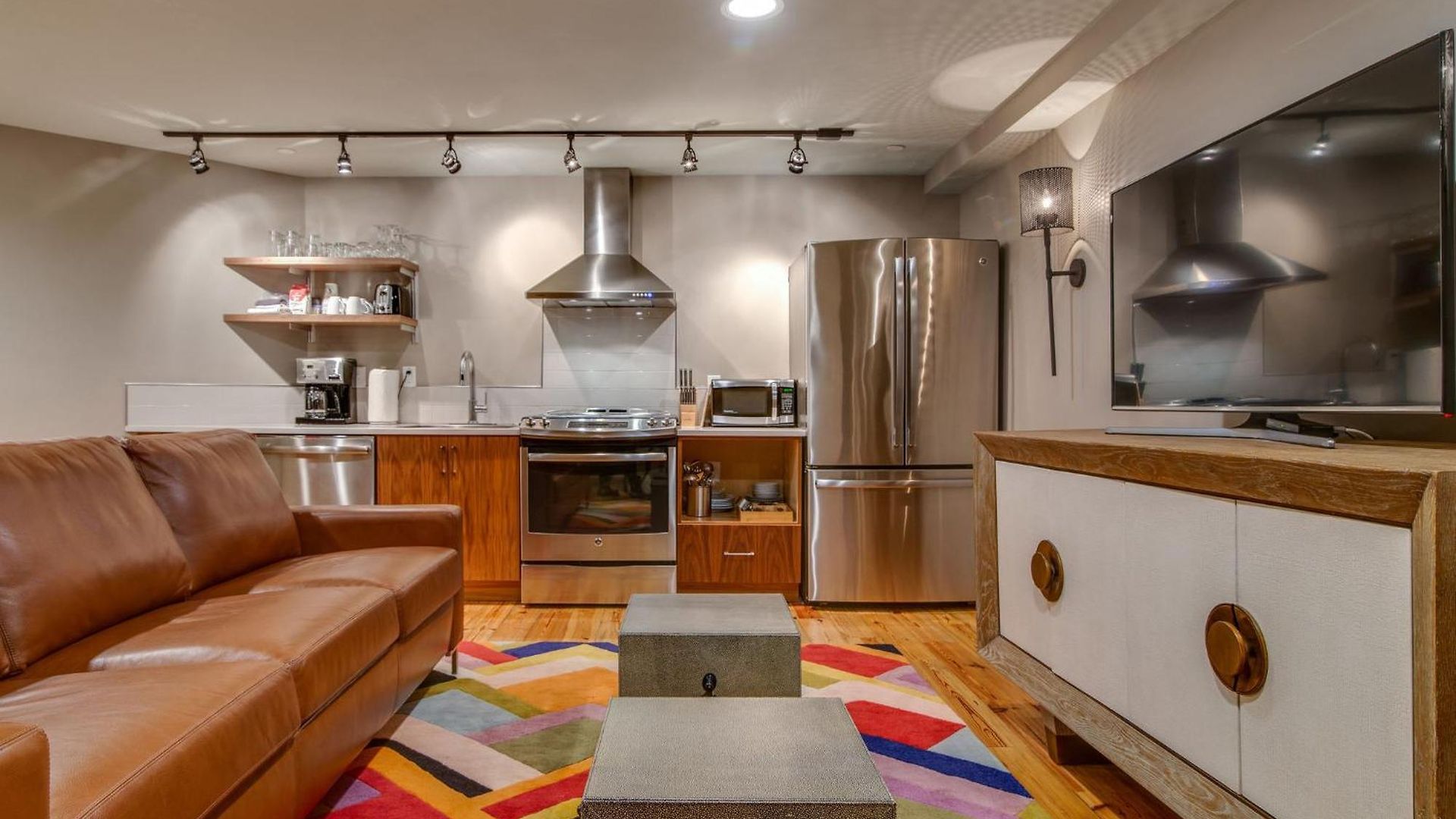 Aparthotel Riverfront Lofts 4*