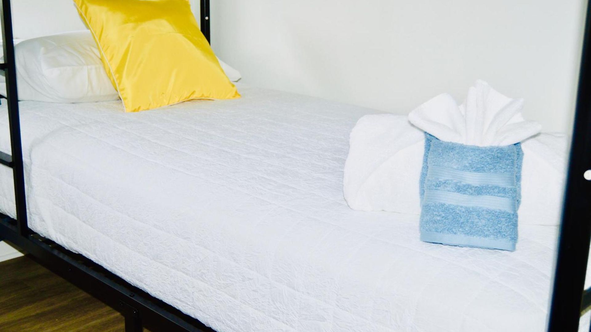 Beautiful Condo,minutes From Broadway Sleep 6! Apartment Nashville