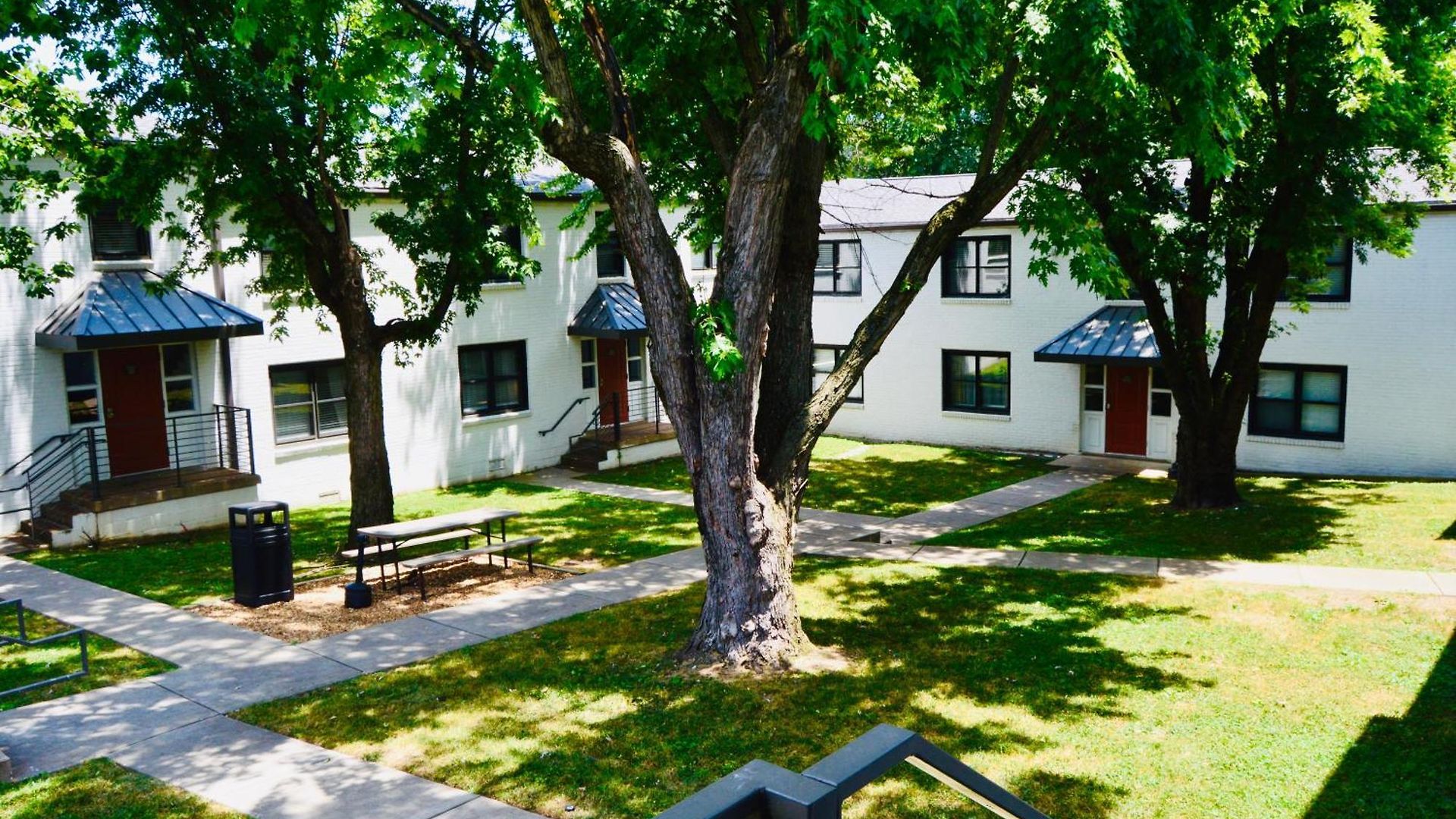 Beautiful Condo,minutes From Broadway Sleep 6! Apartment *