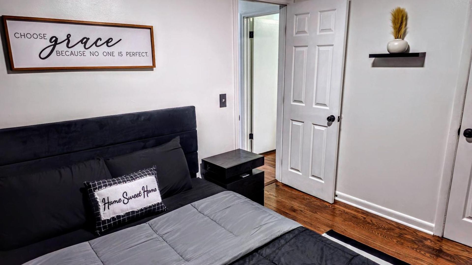 Luxury Duplex Unit In Unit A