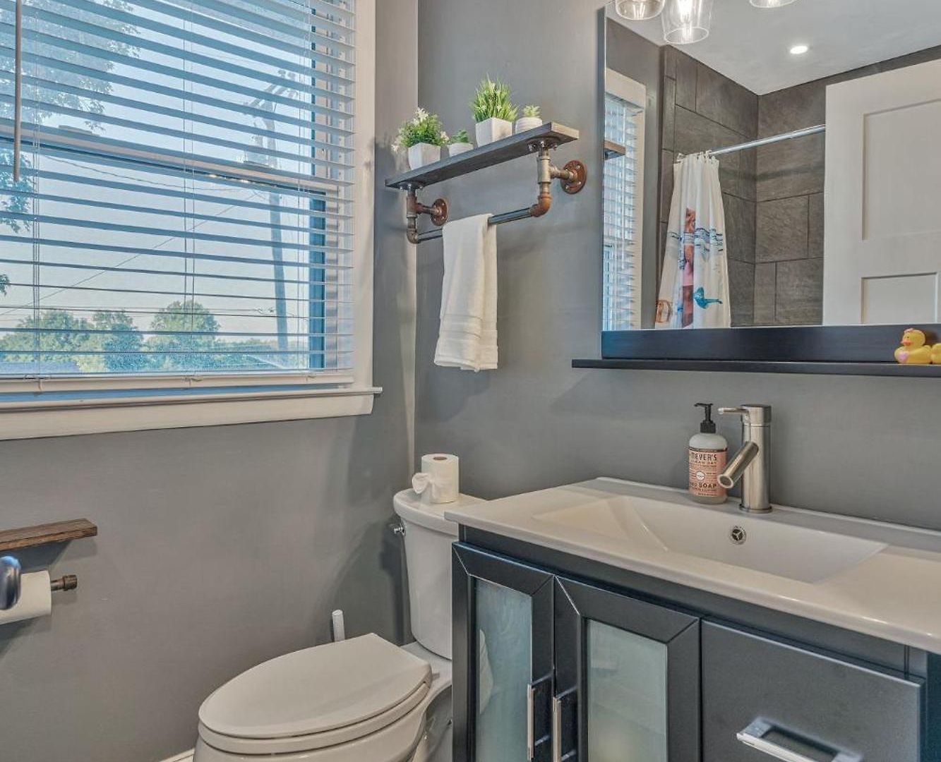 Holiday home E Nash Sf 5mi From Broadway Chef's Kitchen *