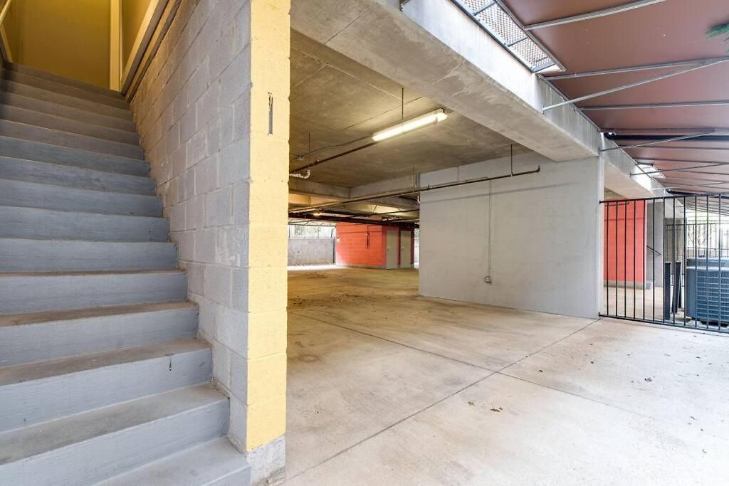 Apartment Spacious 3-story West End | Free Garage Parking For 2 | Walk To Vanderbilt & Music Row