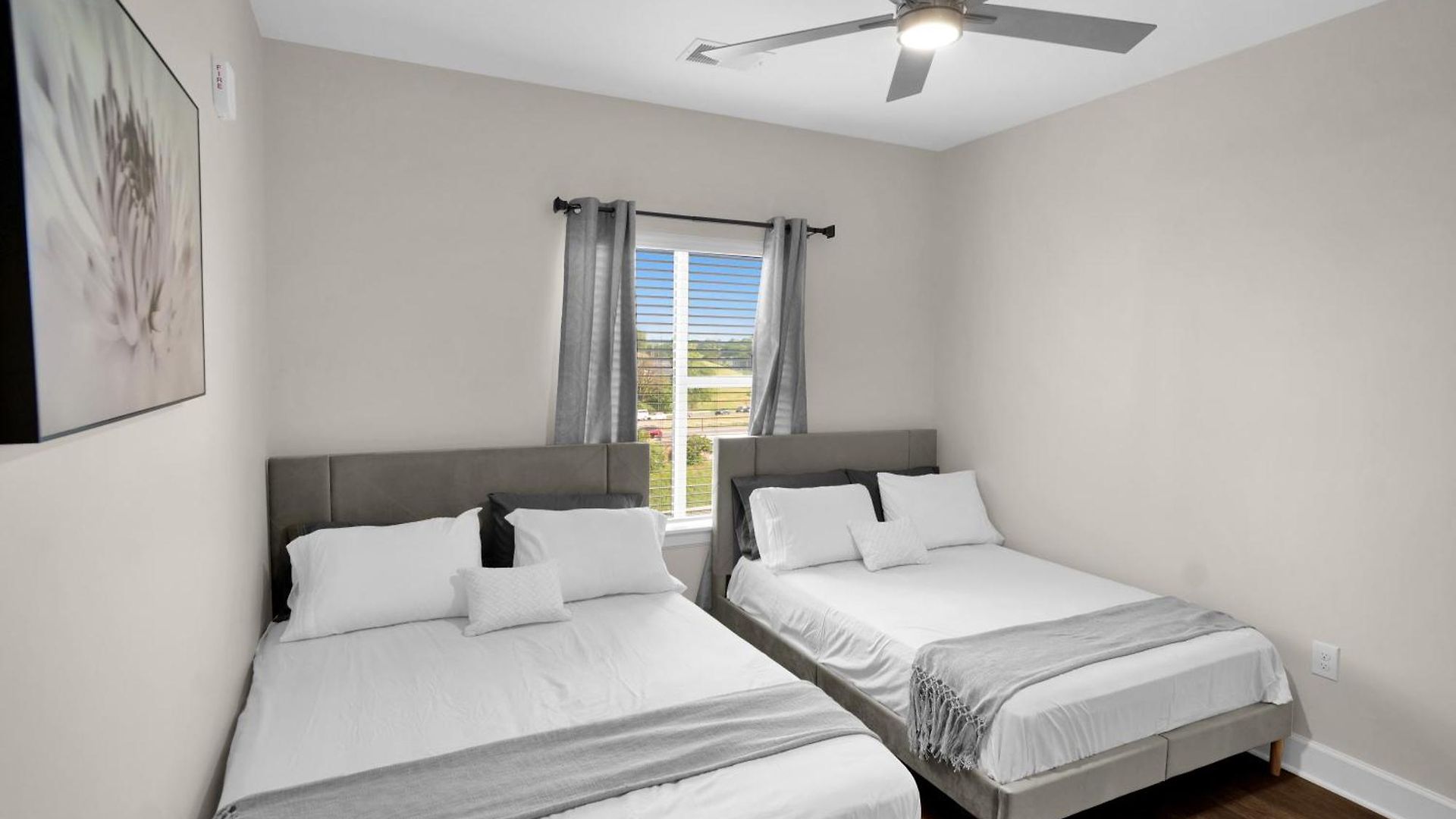Apartment Hendrix Pool Gym Free Parking *