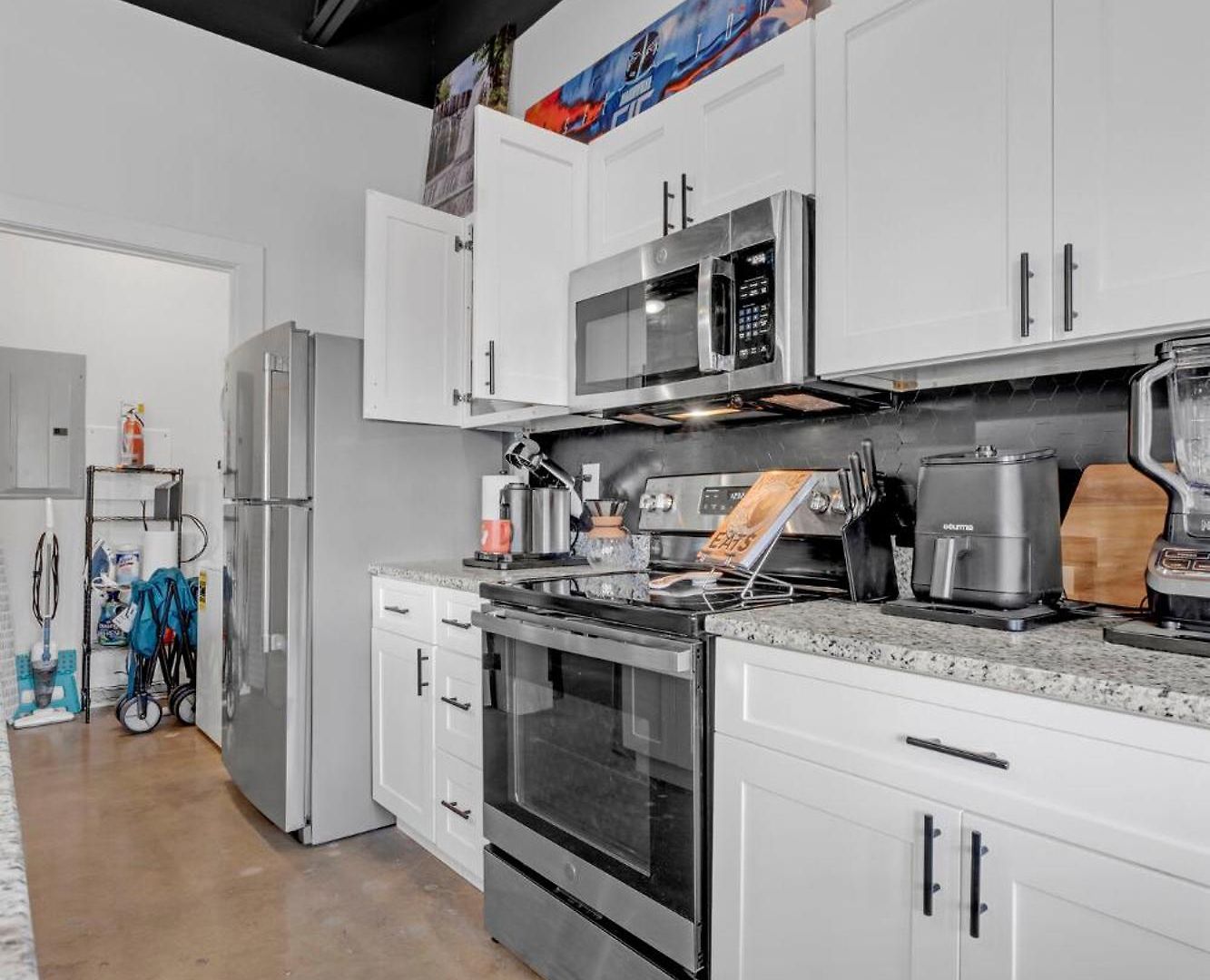 New Sleeps 4 - 7 Mins To Dwtn Apartment Nashville