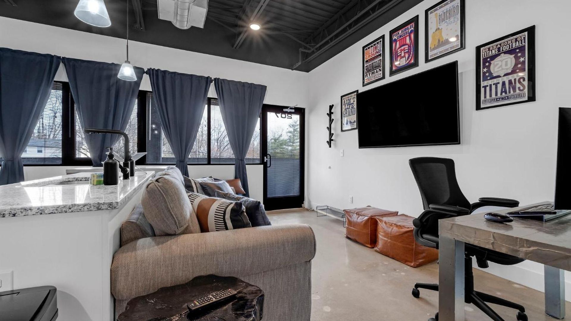 New Sleeps 4 - 7 Mins To Dwtn * Nashville