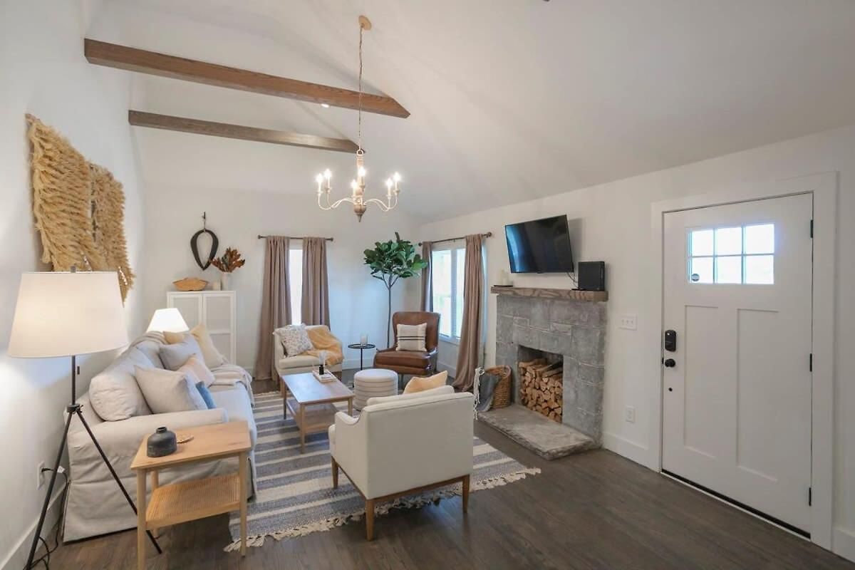 Beautiful In Donelson Close To Opryland *