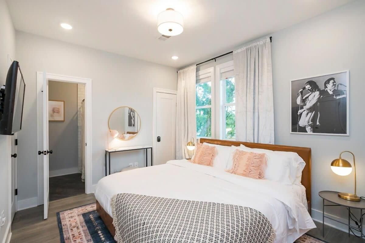 3 King Beds In Hip East Nash 1 Mile To Dwntn * Nashville