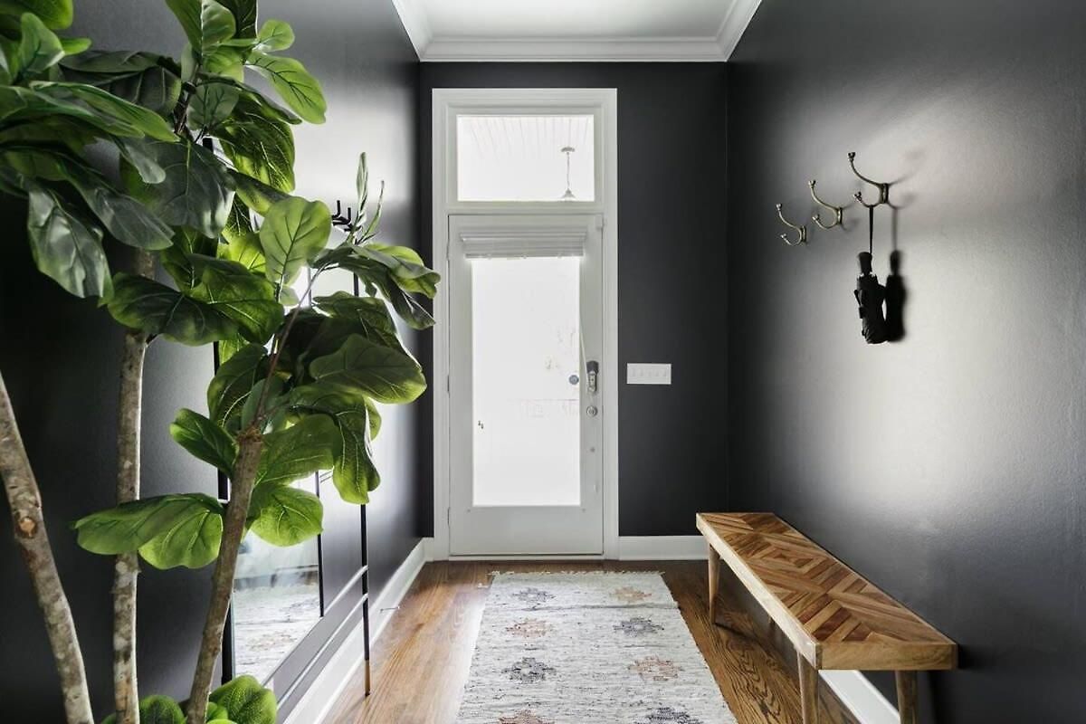 Relax Into Urban Chic At A Textured East Holiday home Nashville