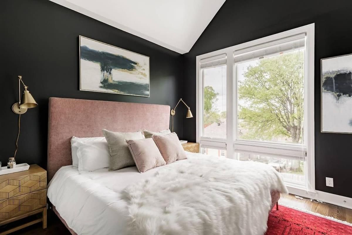 Relax Into Urban Chic At A Textured East * Nashville