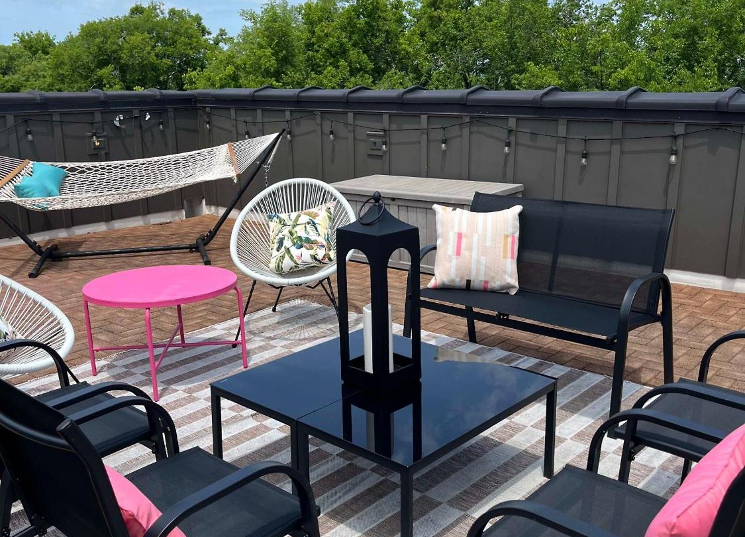 Roof Deck Grill Views 2 Miles From Broadway Holiday home Nashville