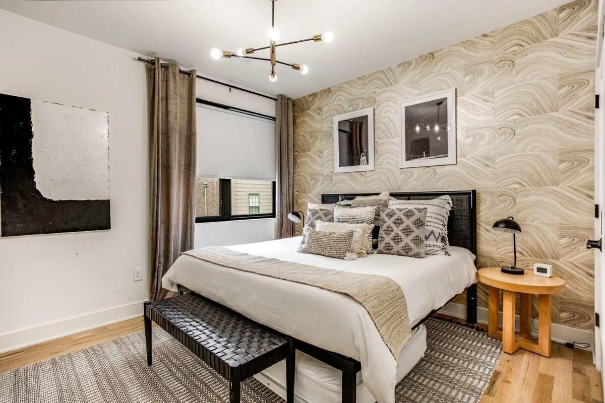 Stylish New Gulch Rooftop Deck W Views * Nashville