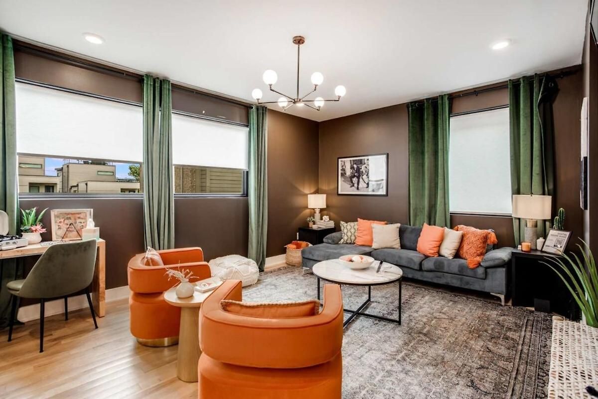 Stylish New Gulch Rooftop Deck W Views Holiday home Nashville