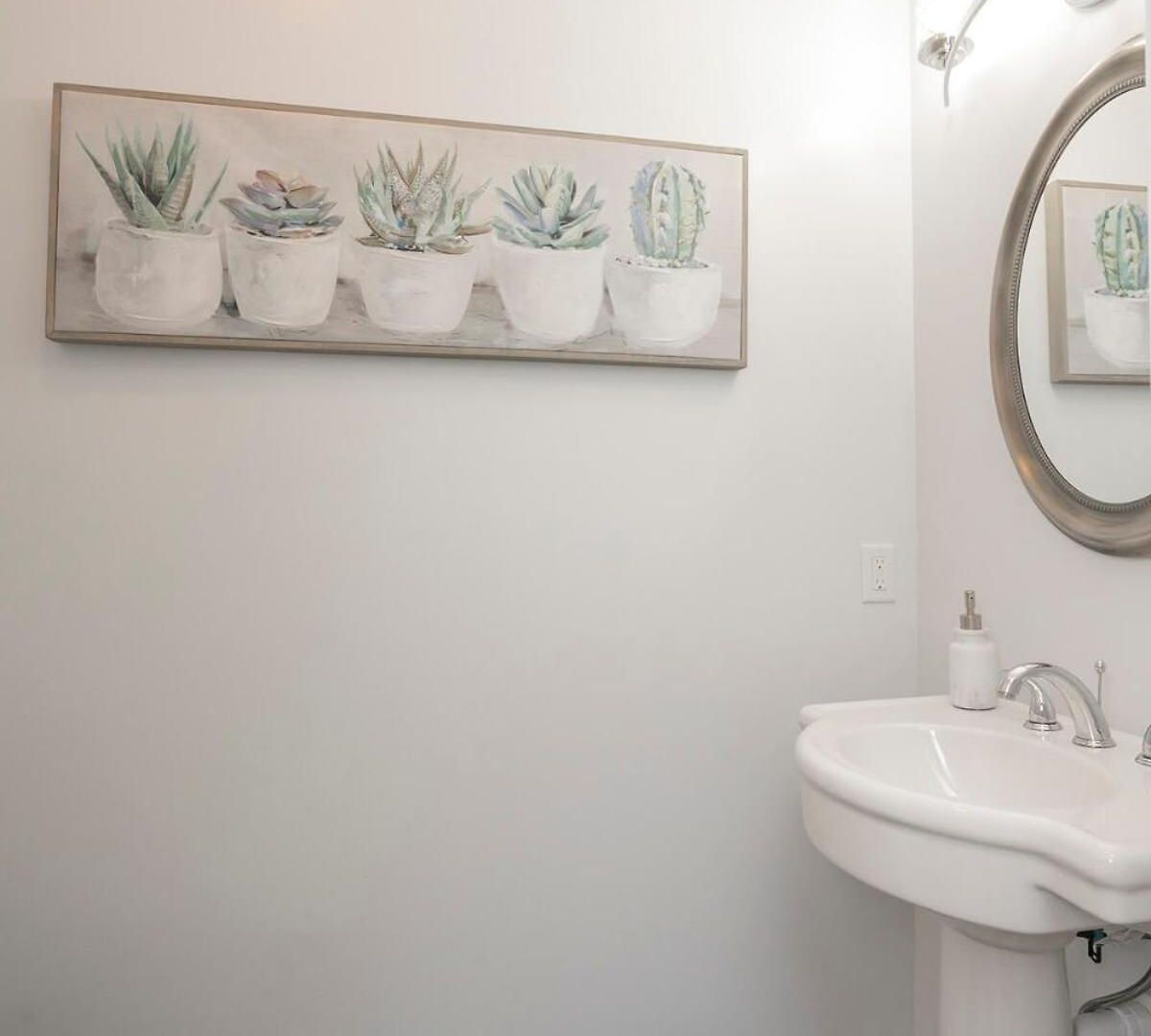 Spacious Only 2 Miles From Downtown