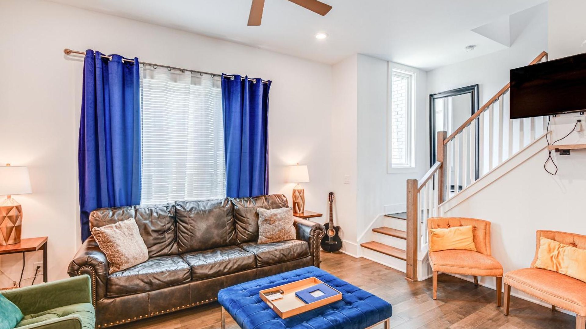 Bright Townhome ~ 5 Mi To Downtown! Holiday home Nashville