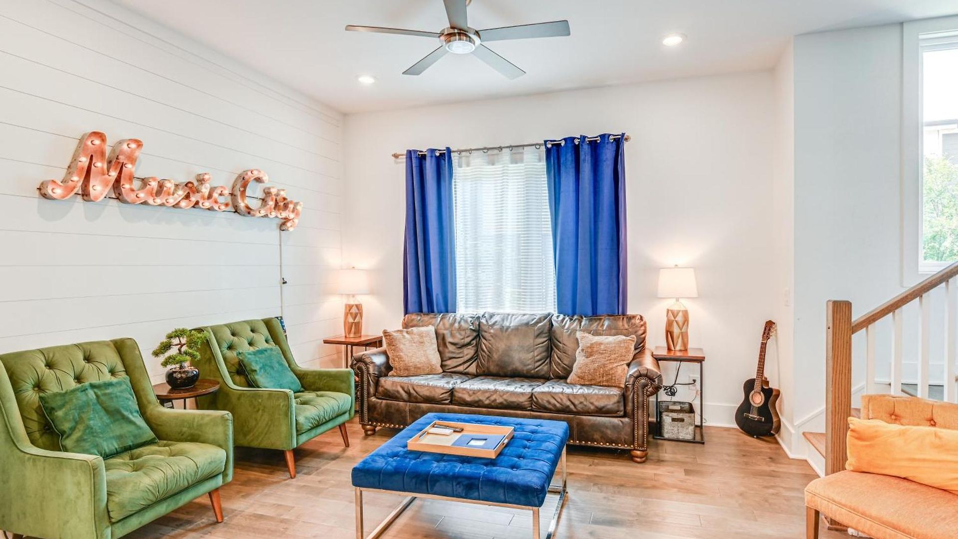 Bright Townhome ~ 5 Mi To Downtown! *