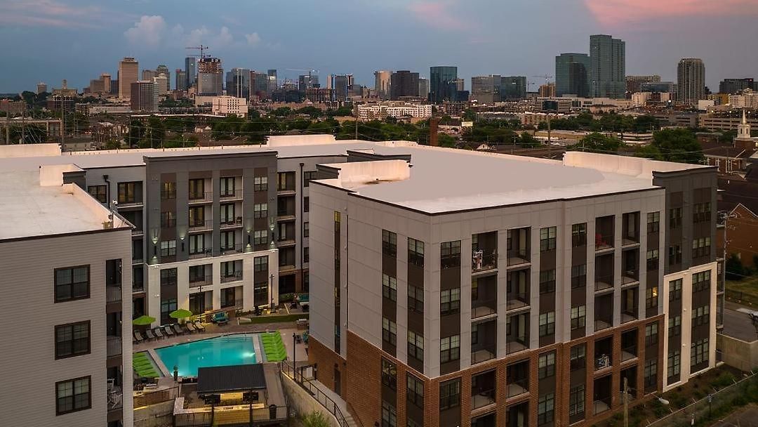 Landing At Abberly Foundry - 2 Bedrooms In Watkins Park Apartment