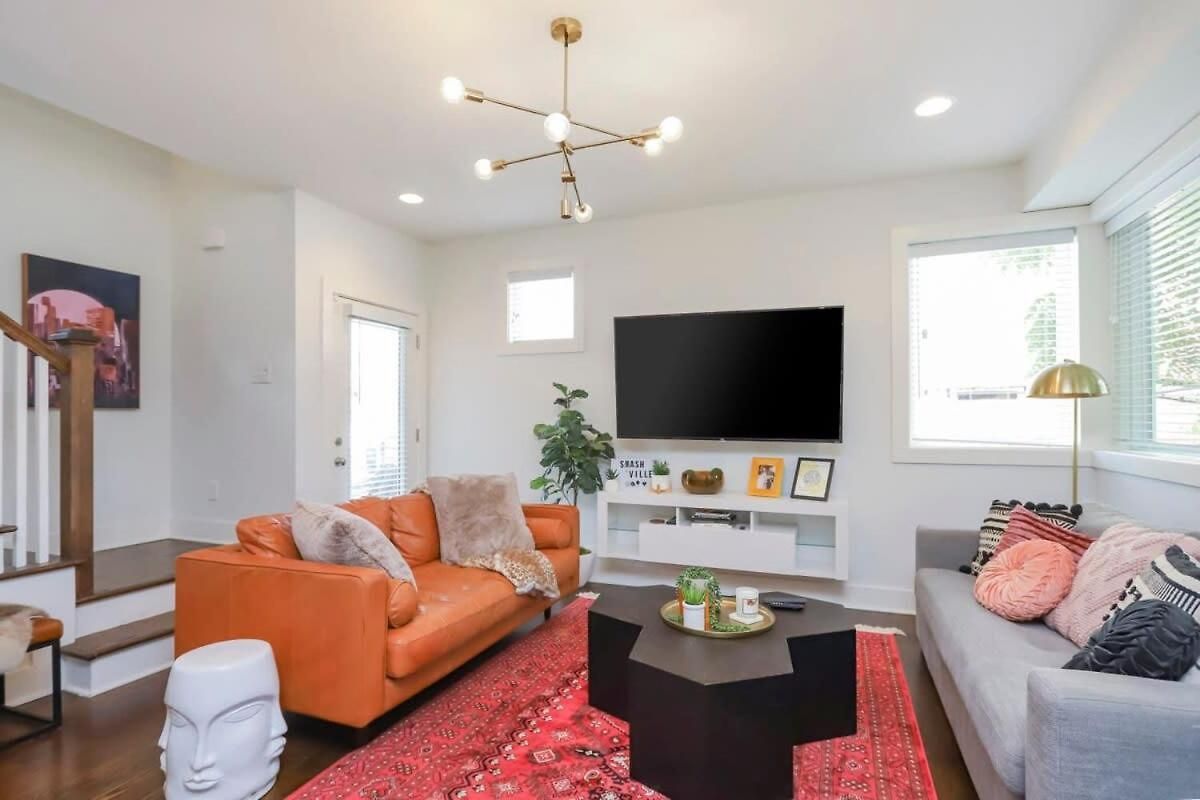 Stylish For 12 8th Ave South 6 Beds Holiday home
