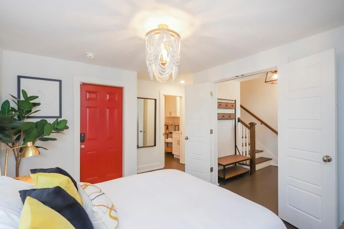 Stylish For 12 8th Ave South 6 Beds Nashville