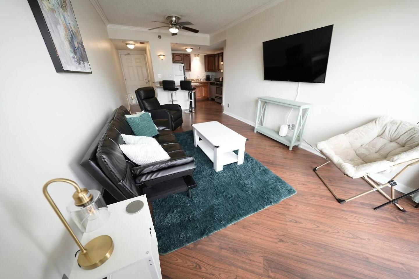 Traveling Nurses And Professionals Parking Included Pet Friendly Downtown