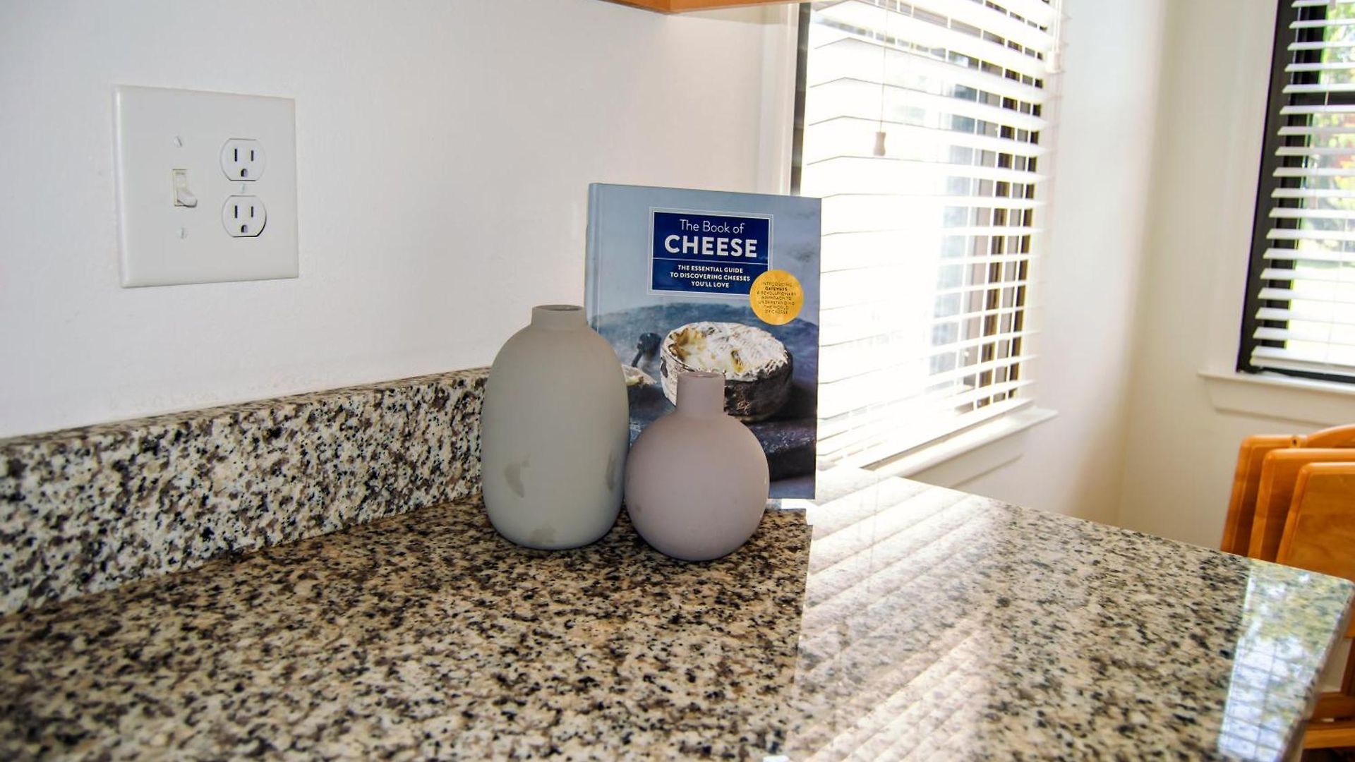 Apartment Cozy Condo, Minutes From Broadwy, Sleeps 5