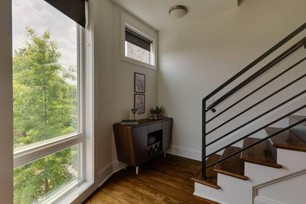 Walkable Hotspot Bars Nearby Broadway Close Holiday home *